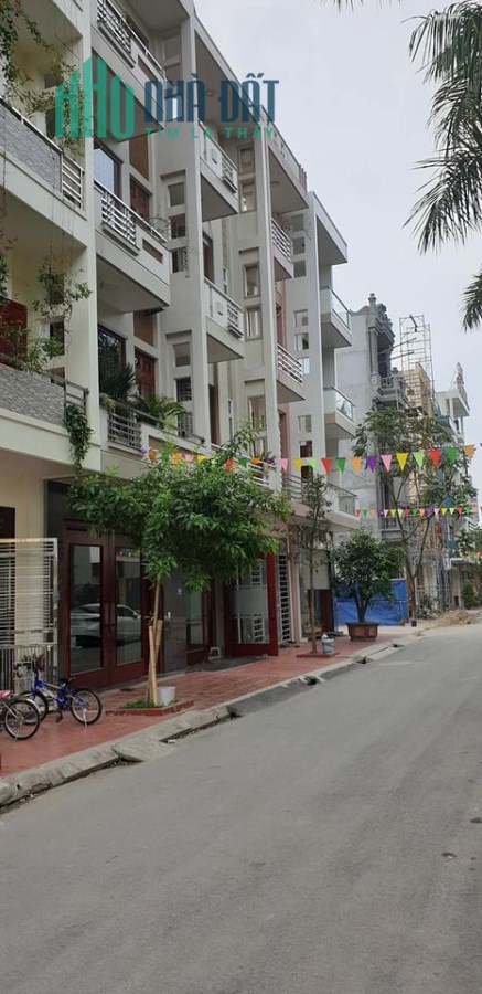 Bán nhà 4 tầng hướng nam, số nhà 237 phố Phùng Chí Kiên, phường Tân Bình, tpHD.