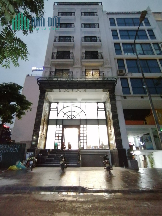 Bán nhanh tòa nhà 9 tầng vị trí ngã tư Nguyễn Thị Định- Hoàng Ngân. GIÁ= 60tỷ