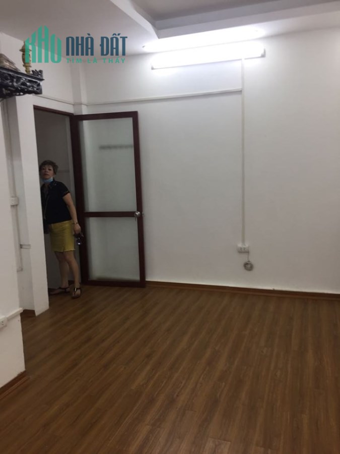 Bán nhà 515 Hoàng Hoa Thám, Vĩnh Phúc, Ba Đình, 24m2 x 2t,mt 3,5m, chỉ 2,25 tỷ