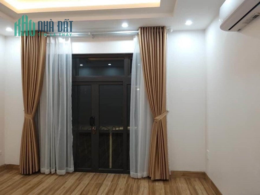 Nhà cực đẹp Phố Minh Khai DT45mx5T, MT 4.5m. Giá 2,95 Tỷ.