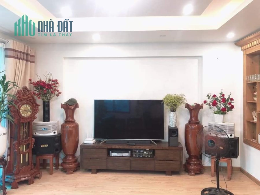 Cần Bán Gấp Nhà Hoa Bằng Cầu Giấy, 7 Tầng, MT 5m, Giá 7.7 tỷ.