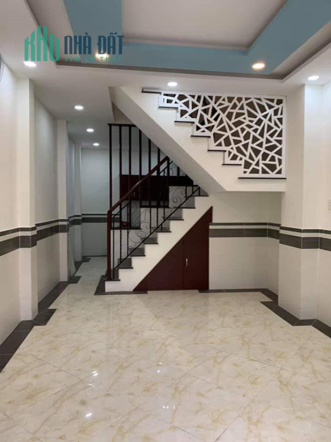 Nhà Hoàng Hoa Thám hẻm xe hơi dân trí, 4x10m 4 tầng mới đẹp 5.5 tỷ