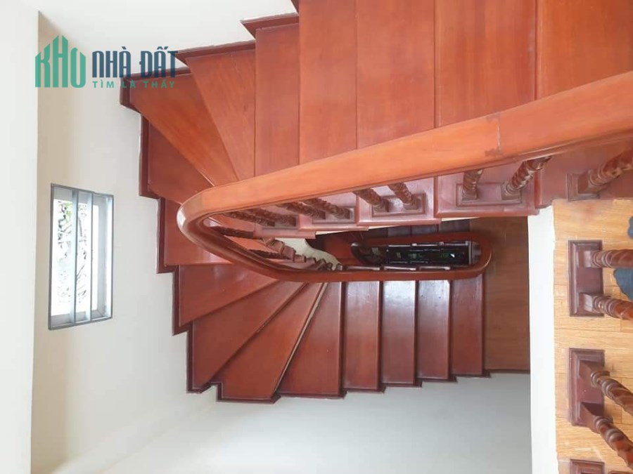 Nguyễn Văn Cừ, ô tô đỗ cửa, siêu phẩm 38m2, 5 tầng, 3.1 tỷ