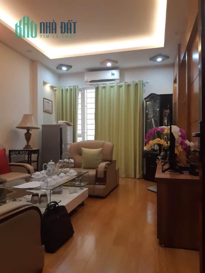 Phân lô oto 7 chỗ đỗ ra vào Hoa Bằng 41mx5T chỉ 6 tỷ cách phố 3 bước chân