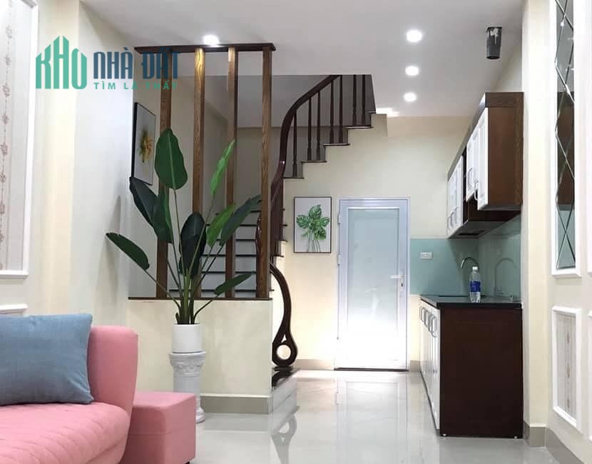 Bán nhà riêng Trương định, ngõ rộng 5m, 40m, MT 4m, 3.1 tỷ .