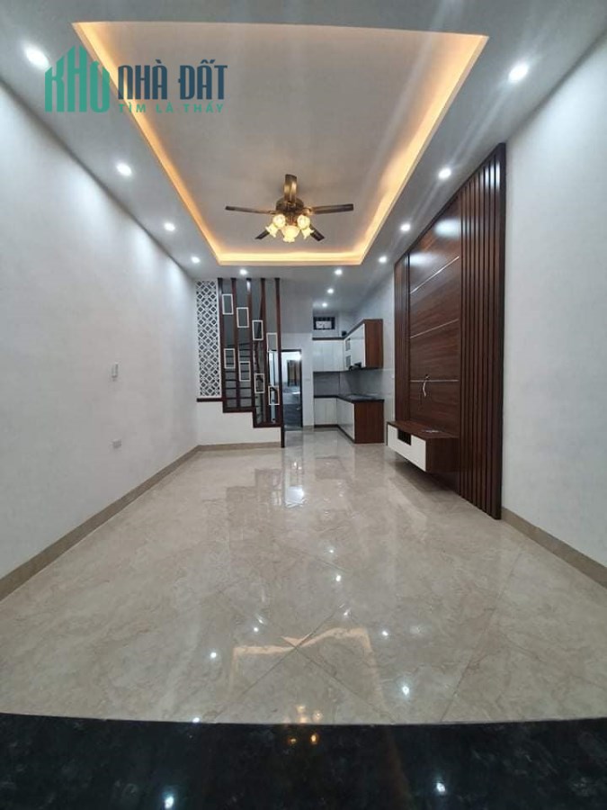 Duy nhất 1 căn siêu đẹp 32m2 phố Giáp Nhất, ở là sướng.