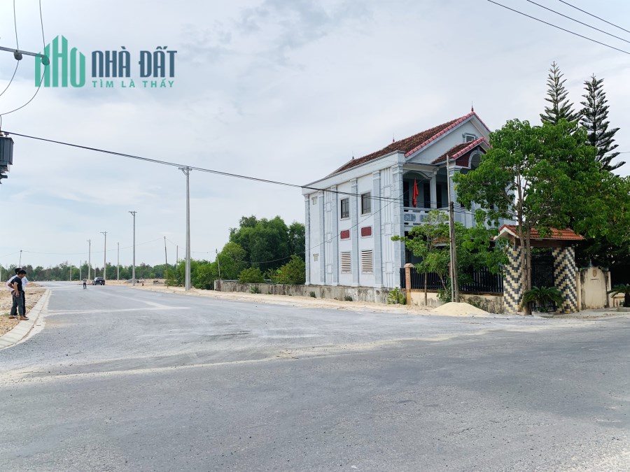 Đất nền giá rẻ , nhà phố thông minh huyện Quảng Ninh