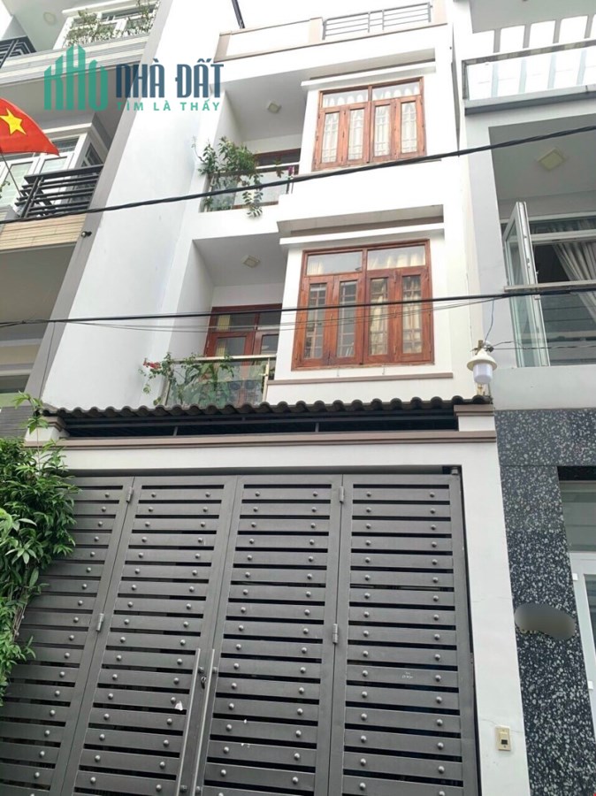 Phạm Văn Hai-Tân Bình-Lô góc xe hơi đua-28m2- giá nhỉnh 3tỷ5. Liên hệ 0933169674