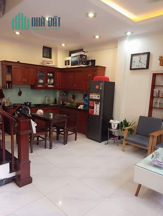 Chỉ 5 tỷ có ngay nhà QUận Hai Bà Trưng 50m2, mặt tiền 5,2m.