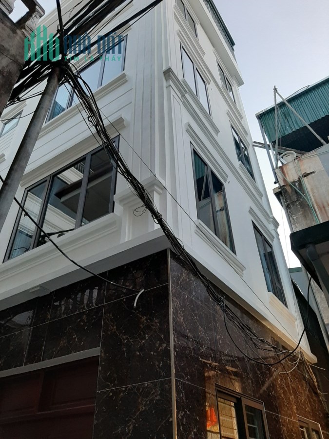 Nhà đẹp, Giá Rẻ Phố Nguyễn Sơn, Long Biên, 5T, Ô Tô, 3.4 Tỷ