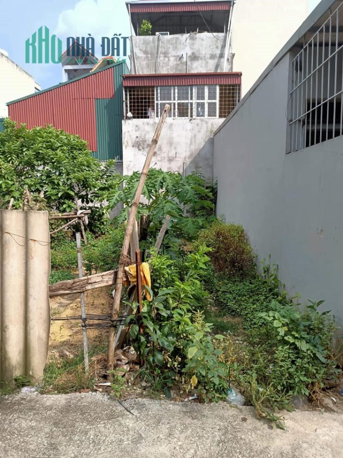 Bán đất phố Trường Lâm,kinh doanh đẹp,ô tô vào nhà,75m,mt 4.5m,giá 3.6 tỷ.Lh:0989126619