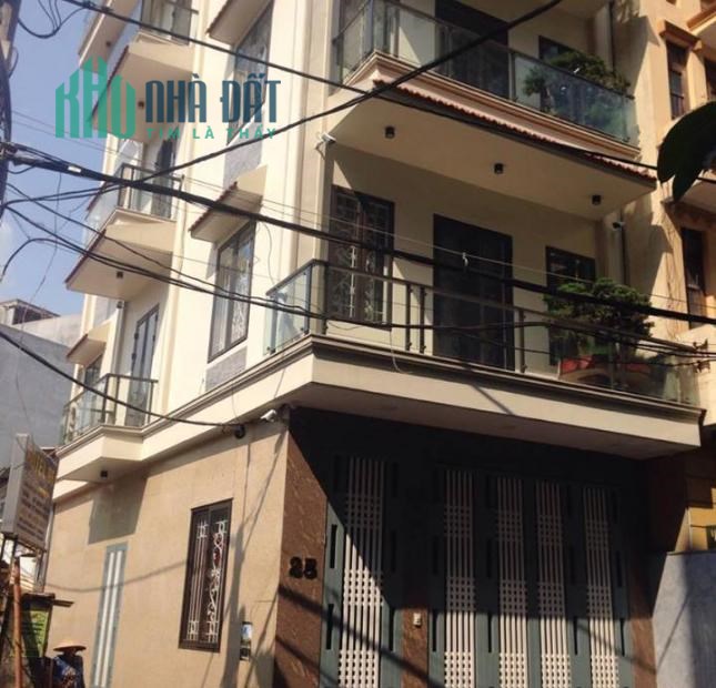 Cực hiếm nhà 10T MP Lạc Long Quân MT:6m-155m2,kinh doanh tốt 180tr/thg.Giá chỉ 39 tỷ