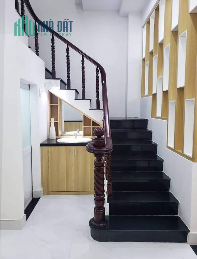 Bán Nhà Bà Hạt Quận 10. 40m2 3 tầng Mới ở ngay chỉ 4 tỉ 3. LH 0909192966