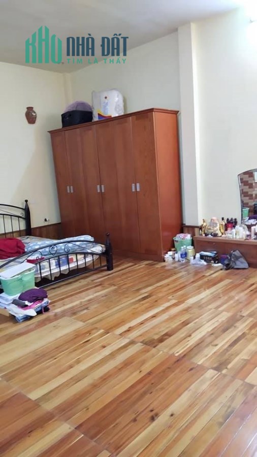 Bán Nhà Ngõ 194 Giải Phóng, Ô TÔ Vào Nhà, 54m2, 5.8 Tỷ,0378671294