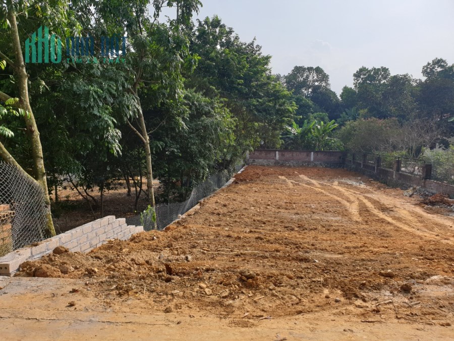 Cần bán lô đất thổ cư gần ngã tư Thung lũng Ngọc Linh, DT 360 m2, khu CN cao HL