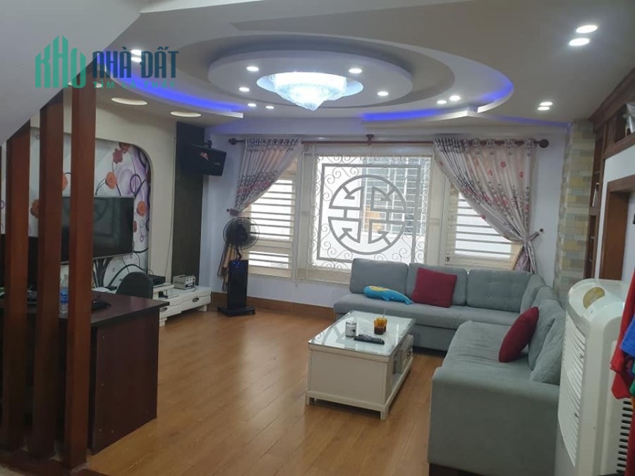 Hẻm xe hơi Phú Nhuận 9.5 tỷ 5x14m, BTCT 4 Tầng, 10M ra Mặt tiền