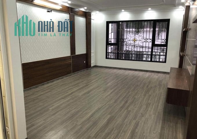 Bán Gấp căn nhà Phố Hoa Bằng, Quận Cầu Giấy, 52m2x3t, 4.5 tỷ TL