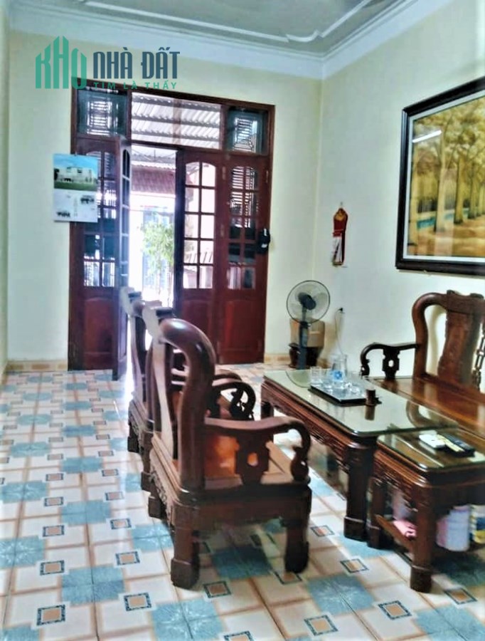 Nhà rộng, đường rộng 521 Nguyễn Trãi, Thanh Xuân. DT 89m2; giá 8,8 tỷ