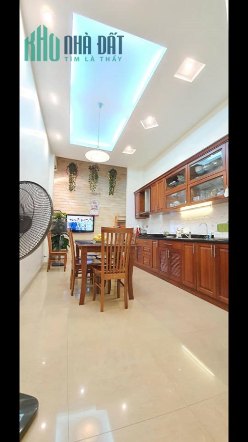 Nhà hoàn mỹ! ô tô đỗ cửa! 5 tầng 56 m2 Thái Hà, Đống Đa, giá 8.4 tỷ.
