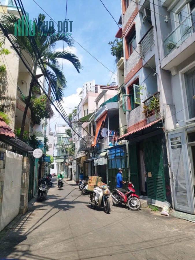 Gấp bán nhà hẻm oto, Thiên Phước, Tân Bình, 38,4m2, 4 tầng BTCT, chỉ 5.3 tỷ.