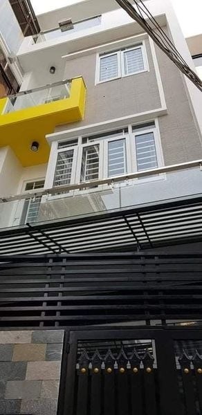 Cần tiền bán gấp 56m2, 4 tầng , HXH , Hoàng Việt, Tân Bình giá  5 tỷ 8