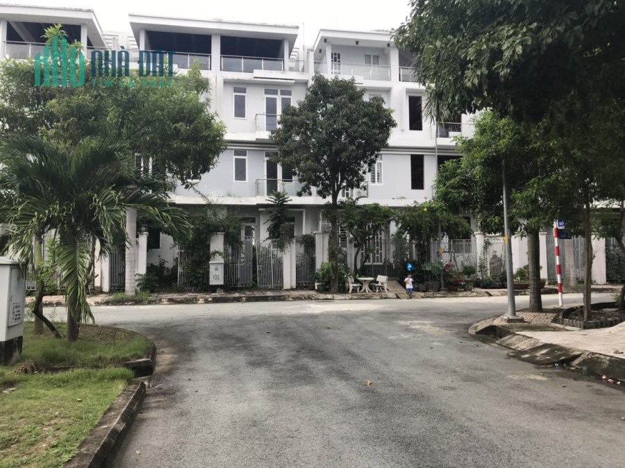 Nhà riêng khu giáo viên trường Lê Hồng Phong, MT Đào Sư Tích.