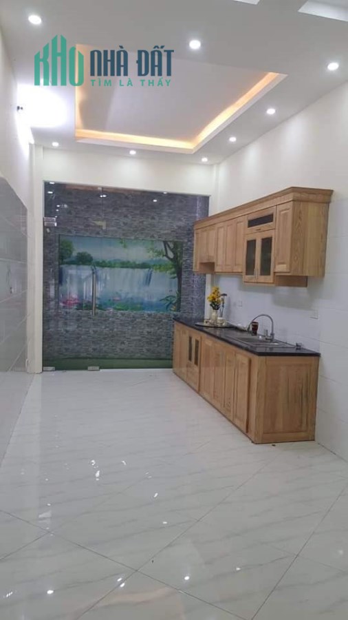 Bán nhà Quận Thanh Xuân, 50m2, 4 tầng, 3.2 tỷ. Sổ vuông, nhà đẹp.