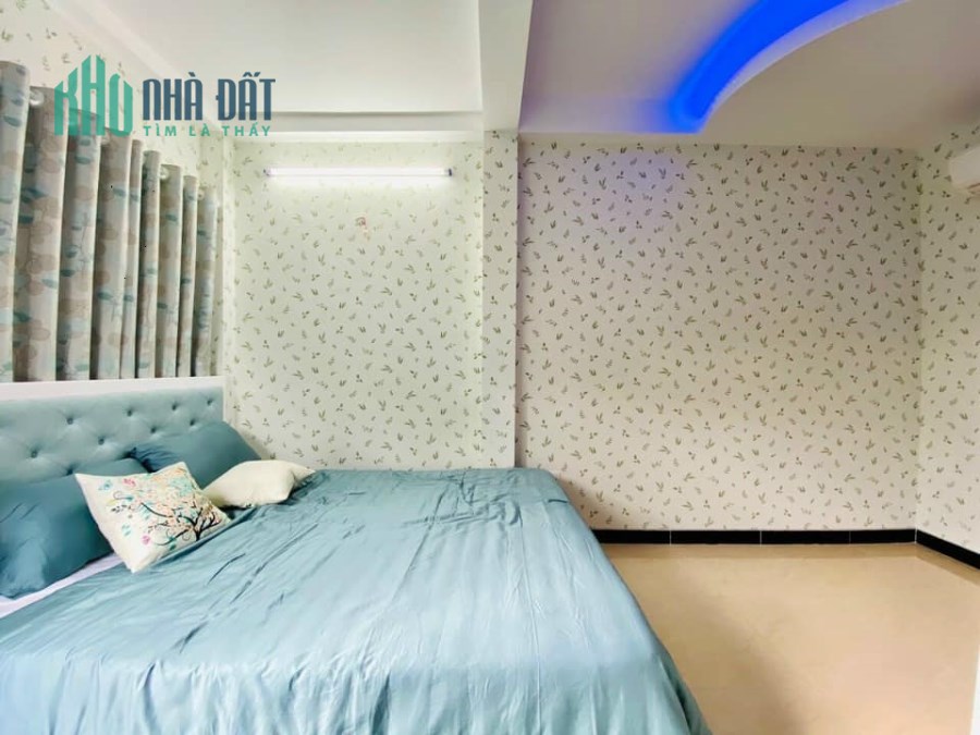 Bán gấp mặt tiền ngang 9.8m, 8 tầng Hoàng văn thụ, thu nhập 200 triệu giá 52 tỷ