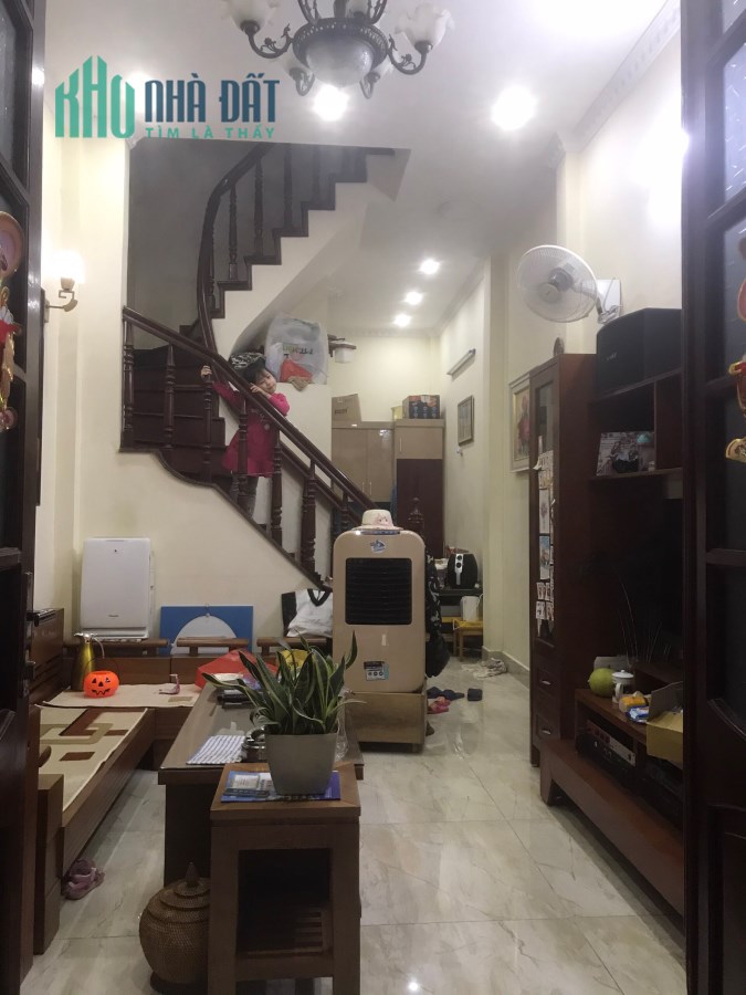 Bán nhà ngõ ô tô tránh Thái Hà, kinh doanh tốt