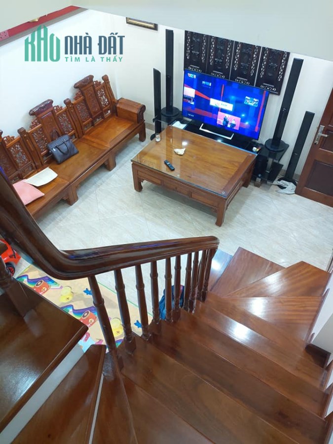 Cực đẹp 38m2*5 tầng, đường Láng, quận Đống Đa gần ngã tư Láng - Cầu Giấy