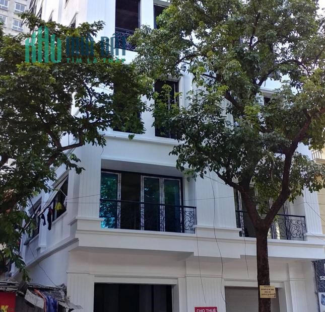 bán nhà lô góc MP Miếu Đầm MT:5.3m-100m2,kinh doanh tốt.Giá chỉ:37 tỷ