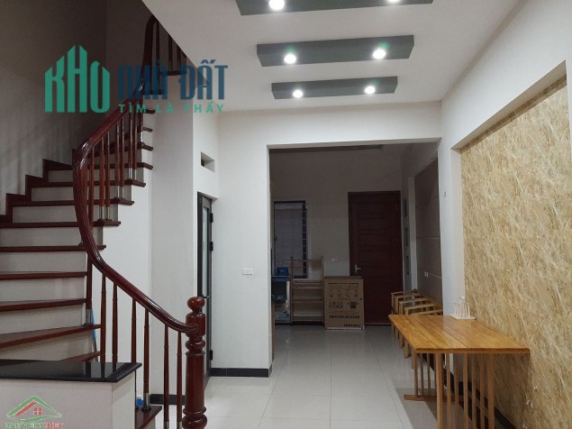 BÁN NHÀ NGÕ NGUYỄN VĂN CỪ - 71m - 3 tầng - 7,2 tỷ - Long Biên - Hà Nội.