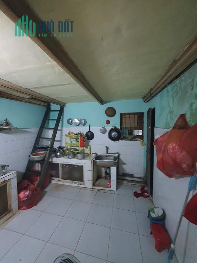 Bán nhà nát quận 3, 60m2 chỉ 6 tỷ HXH đường Nguyễn Phúc Nguyên, Phường 10
