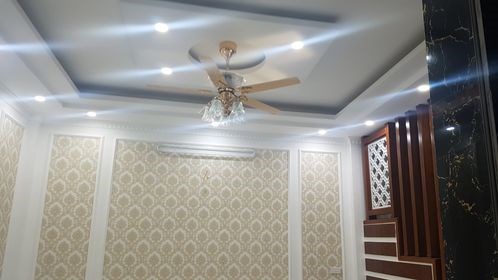 Bán nhà đẹp phố Nguyễn Sơn. 4 tầng, giá 3.2 tỷ. Ô tô đỗ cổng.