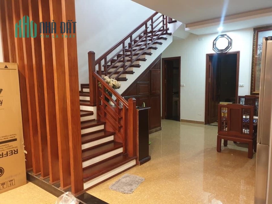 Bán Nhà Phố Bồ Đề, Q.Long Biên–ÔTÔ Vào Nhà-DT56m2-4T-4.25 Tỷ