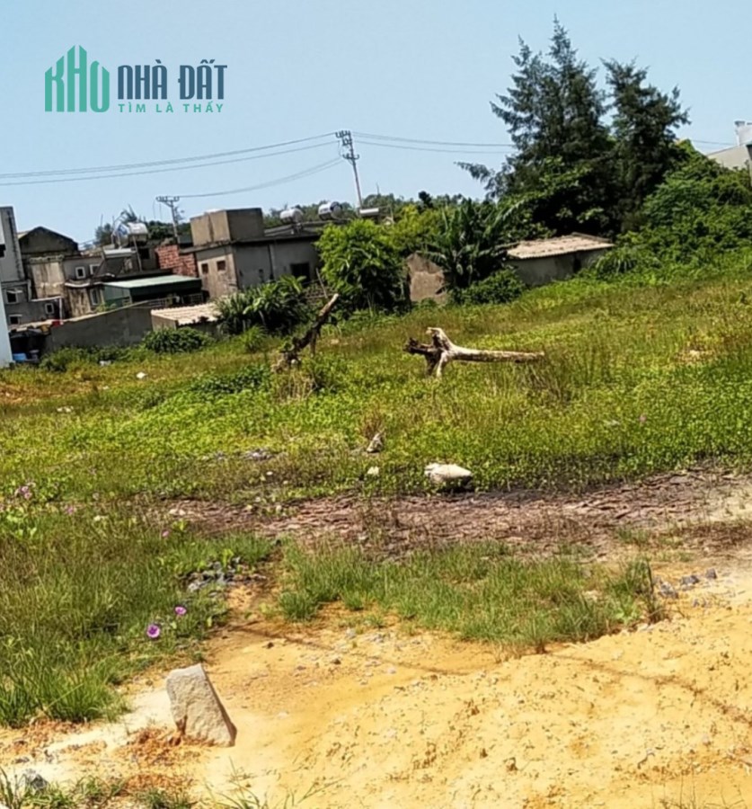 Bán đất nền cuối đường Nguyễn Du, Cô Tô 200m2, giá 5 tỷ XXX