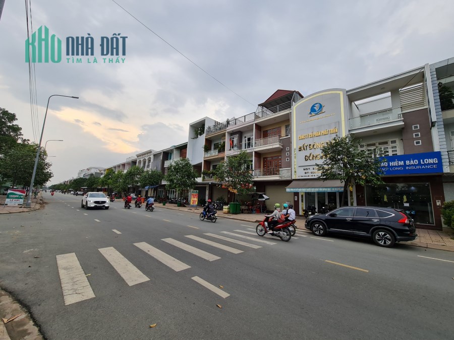 Nhà mặt tiền đường N1, khu D2D Thống Nhất, Biên Hòa cho thuê gấp