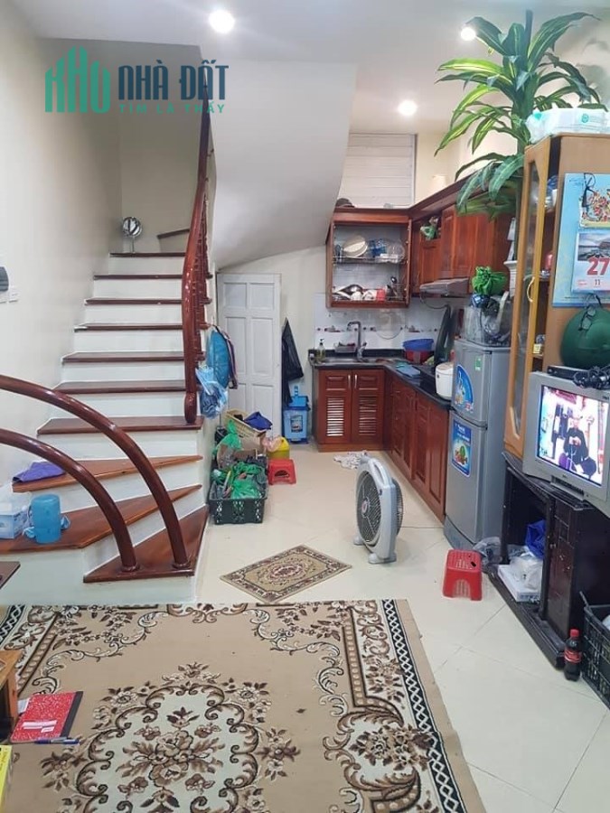 NHỈNH 3 TỶ, NHÀ ĐẸP GẦN NGUYỄN TRÃI, ROYAL CITY, 30M2, 5 TẦNG, 0378671294