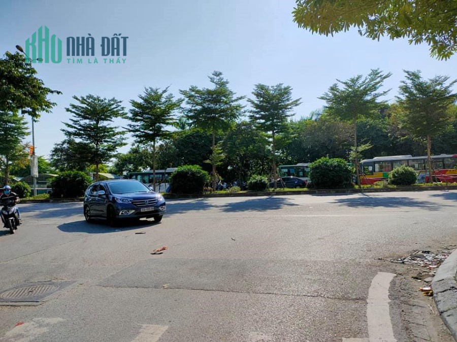 BÁN ĐẤT TẶNG NHÀ XUÂN ĐỈNH GẦN Ô TÔ NGÕ THOÁNG 70m2 4.35 TỶ.