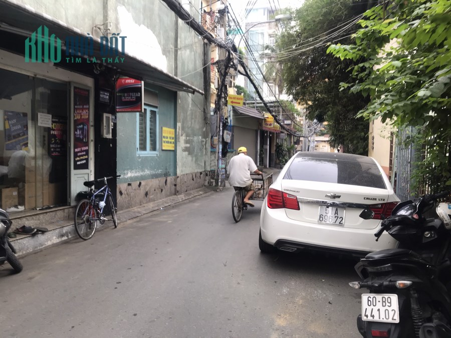 HẺM XE HƠI KẾ QUẬN 1, Ở NGAY ĐÓN TẾT, chỉ gần 3,5 tỷ Thương lượng , Hoàng Hoa Thám