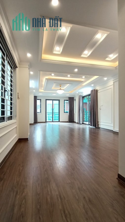 Ô TÔ – THANG MÁY – VĂN PHÒNG – KINH DOANH – LÔ GÓC – GIÁ 8 TỶ