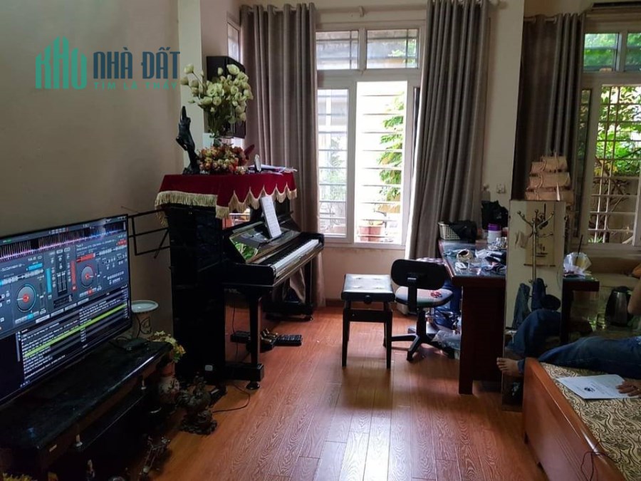 BÁN NHÀ GẦN CV. HÒA BÌNH, LÔ GÓC KD, 51m2, 4.2m MẶT TIỀN, CHỈ 4.8 TỶ.