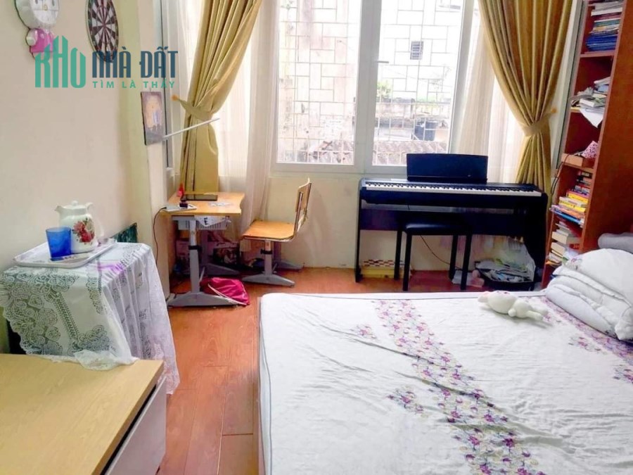 Nhà Nguyễn Lương Bằng, 25m2, 4 tầng, 1.85 tỷ.