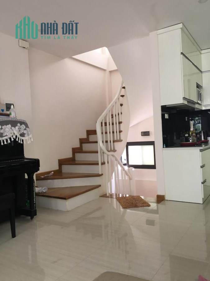 Bán Nhà Khu Vực Thanh Xuân Giáp Nhất. Gần Hồ. 3 đến 4 Tỷ