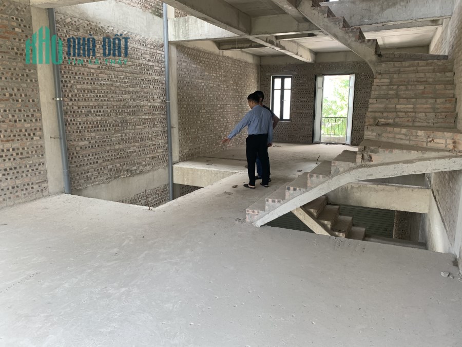 Bán Căn Shophouse Embassy Garden Siêu Phẩm Hàng Độc Nhất Giá 245Tr/m2