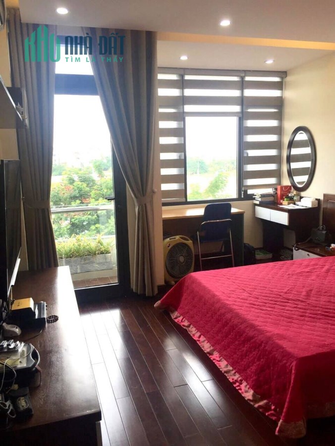 QÚA ĐẸP, ĐOÀN THỊ ĐIỂM 46 m x 5 tầng, giá 5 tỷ, LH 0981588619