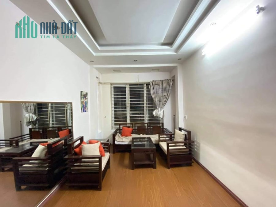 Nhà đẹp Lương Định Của, Đống Đa, ngõ oto đỗ 62m2 x 4T = 4,45 Tỷ