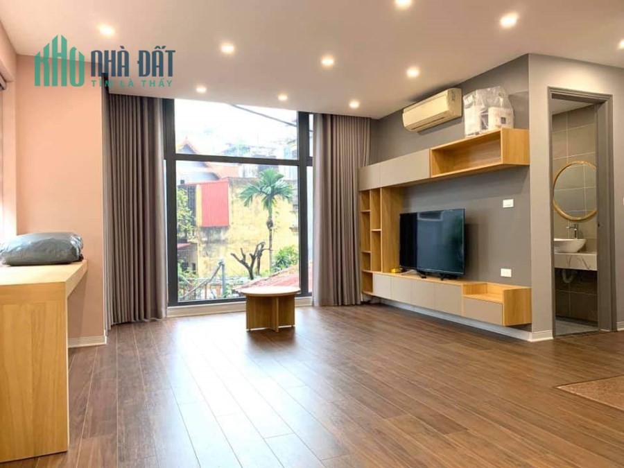 Bán nhà phố Nguyễn Sơn, quận Long Biên, DT 64m2, 4 tầng, giá 4.45 tỷ.