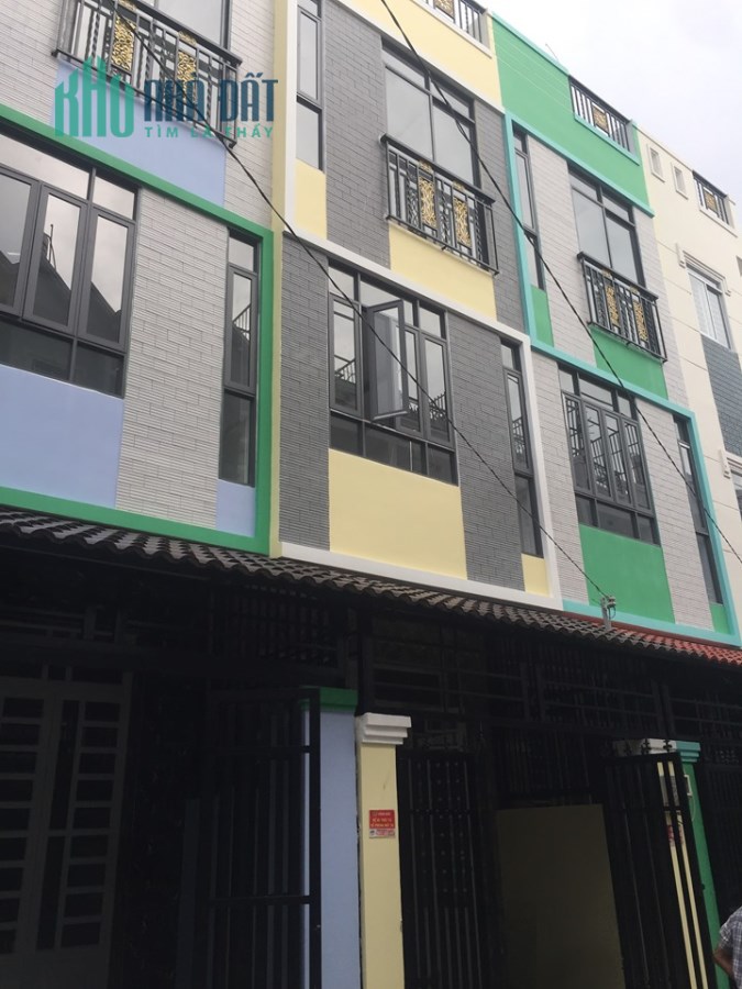 Bán gấp nhà 3 tầng ,xây mới ,ở liền, Huỳnh Tấn Phát, Phú Xuân, Nhà Bè .