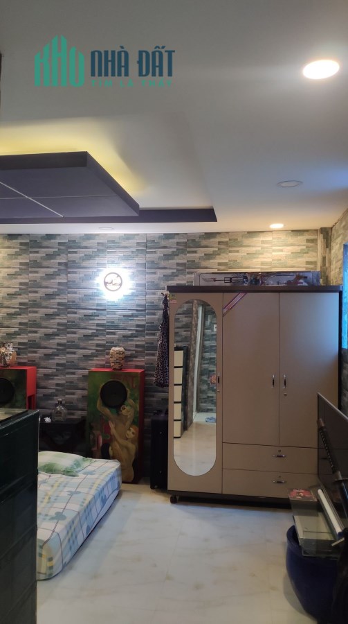 Căn góc 2 mặt tiền kinh doanh 80m2 Hiền Vương, Tân Phú  giá chỉ 8.9 tỷ.